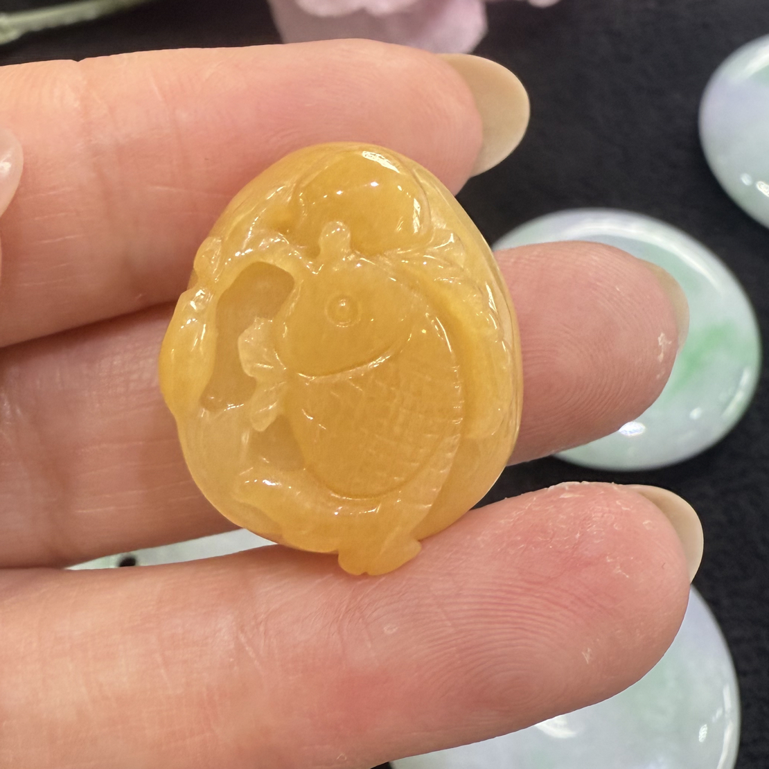 翡翠锦鲤！年年有余！黄翡吊坠