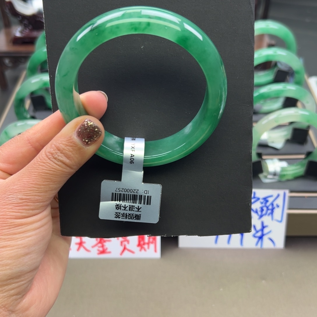 石英质玉未镶嵌手镯琦琦+61.7