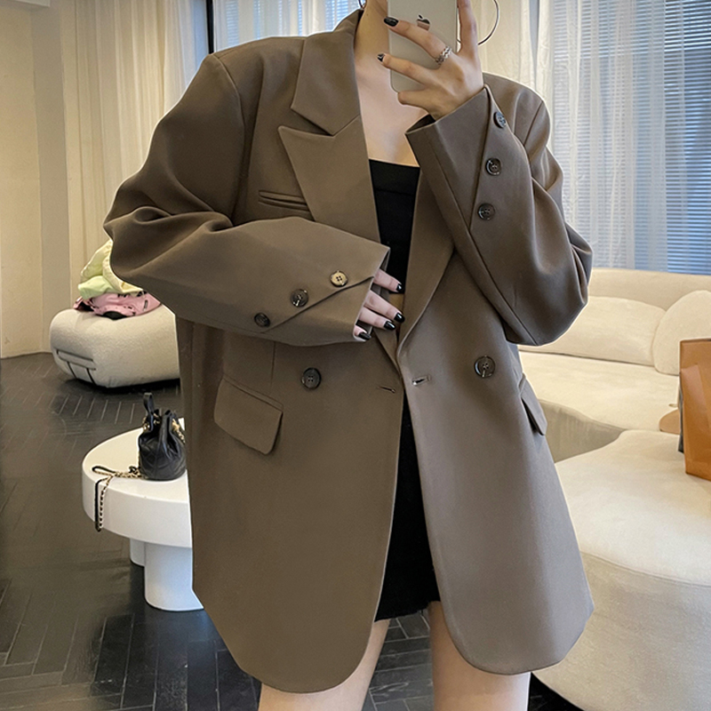 高级感咖色小个子西装外套女早春秋装新款韩版宽松休闲绿色西服潮