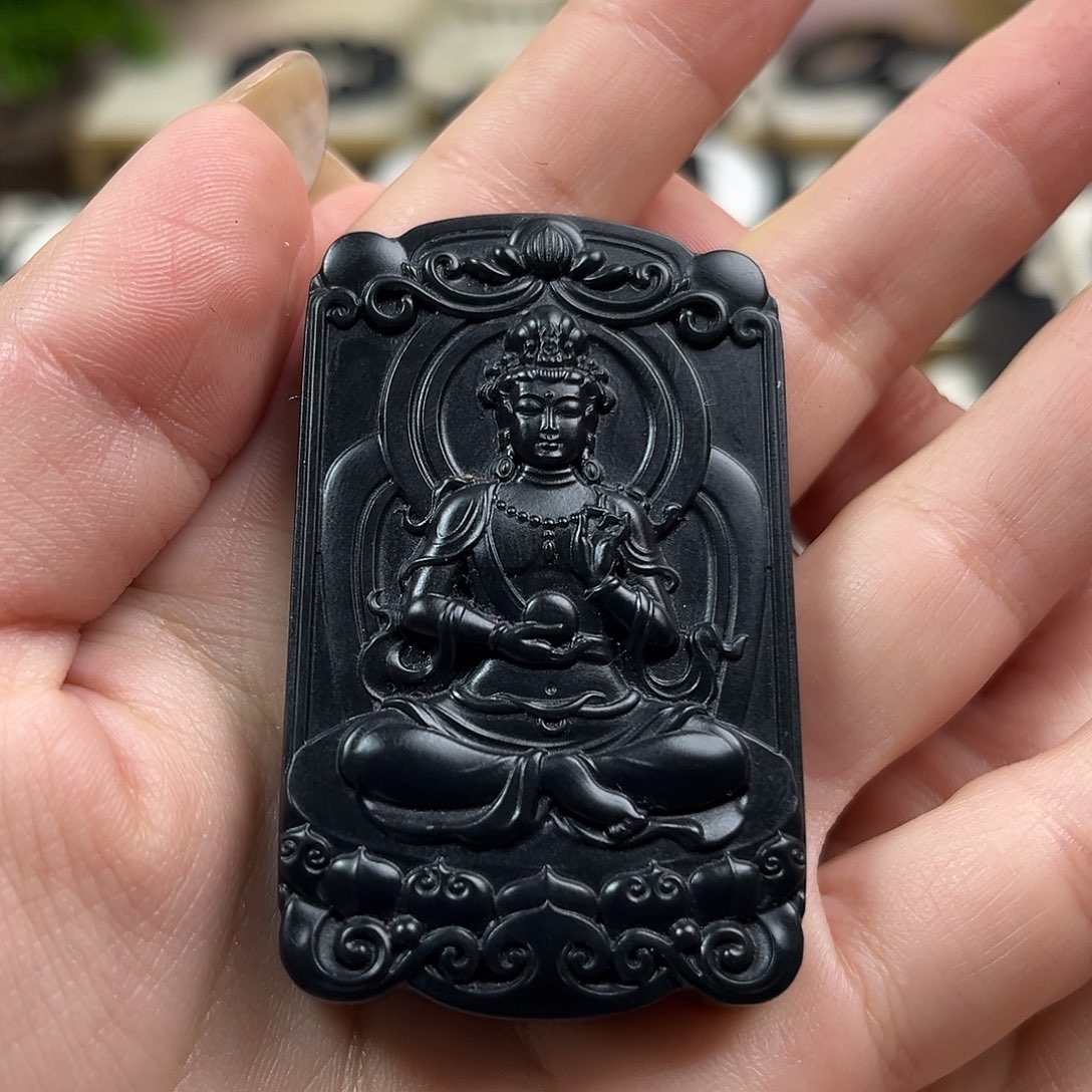 和田玉（墨玉）未镶嵌颈饰观音羊脂52克