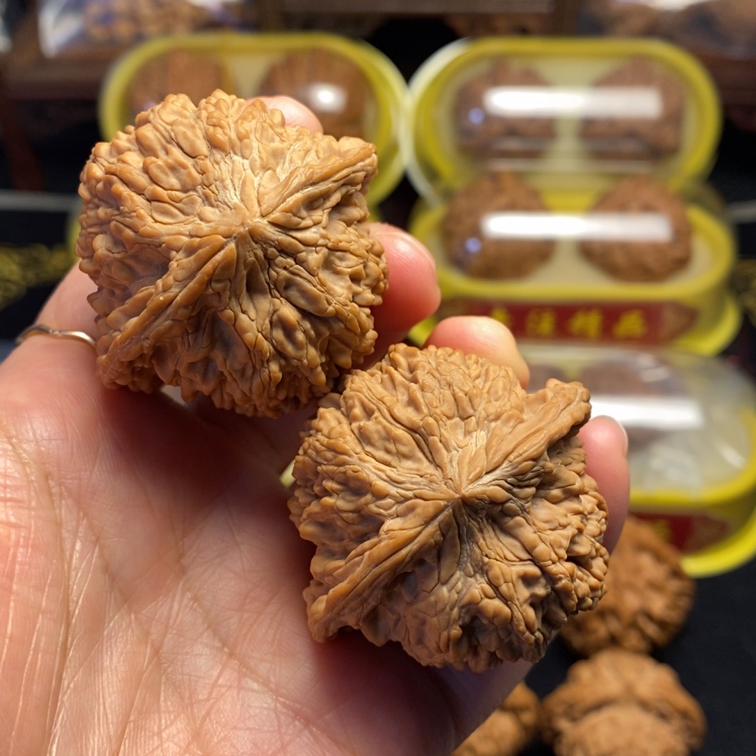 桃核把件全品满天星44