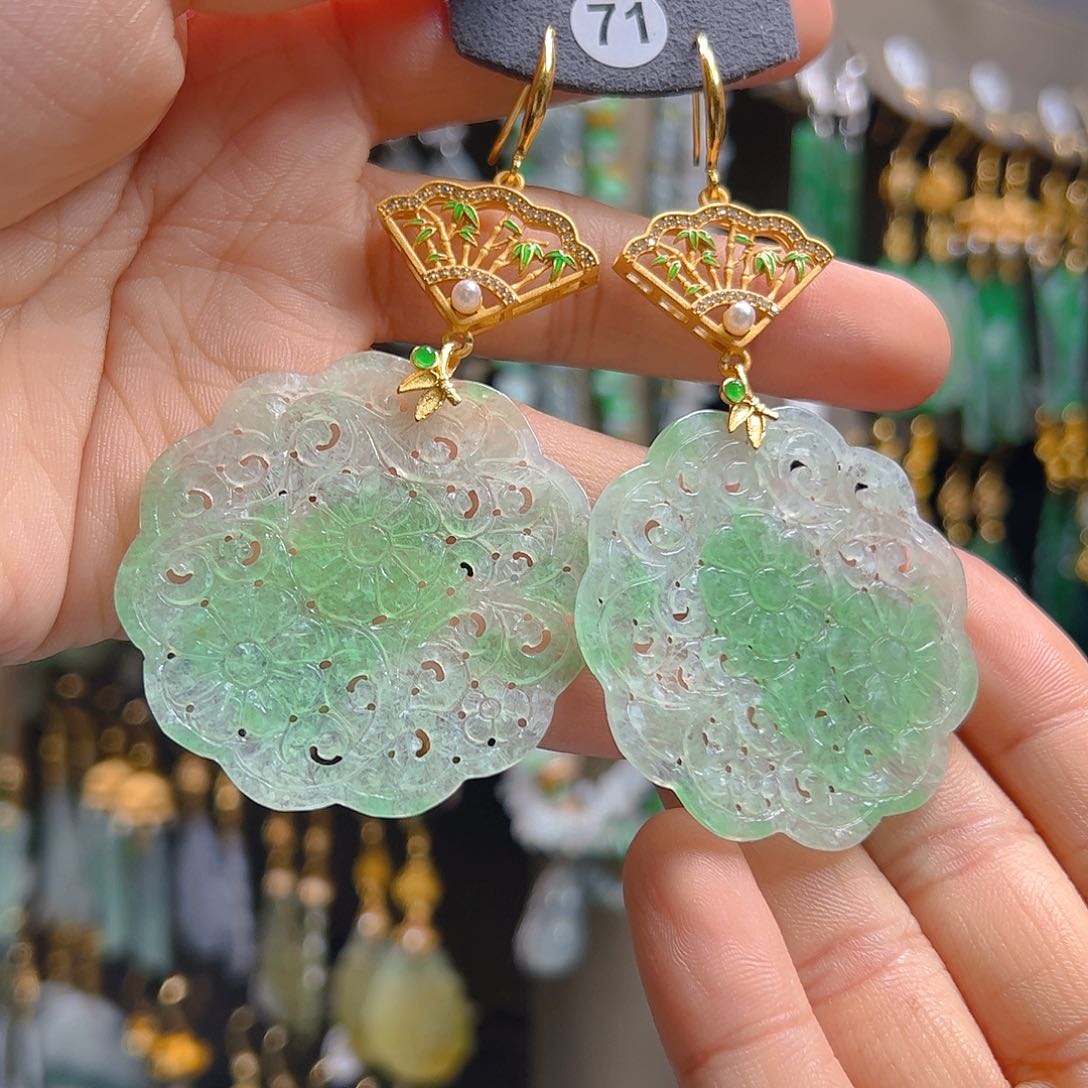 未镶嵌翡翠耳饰翡翠