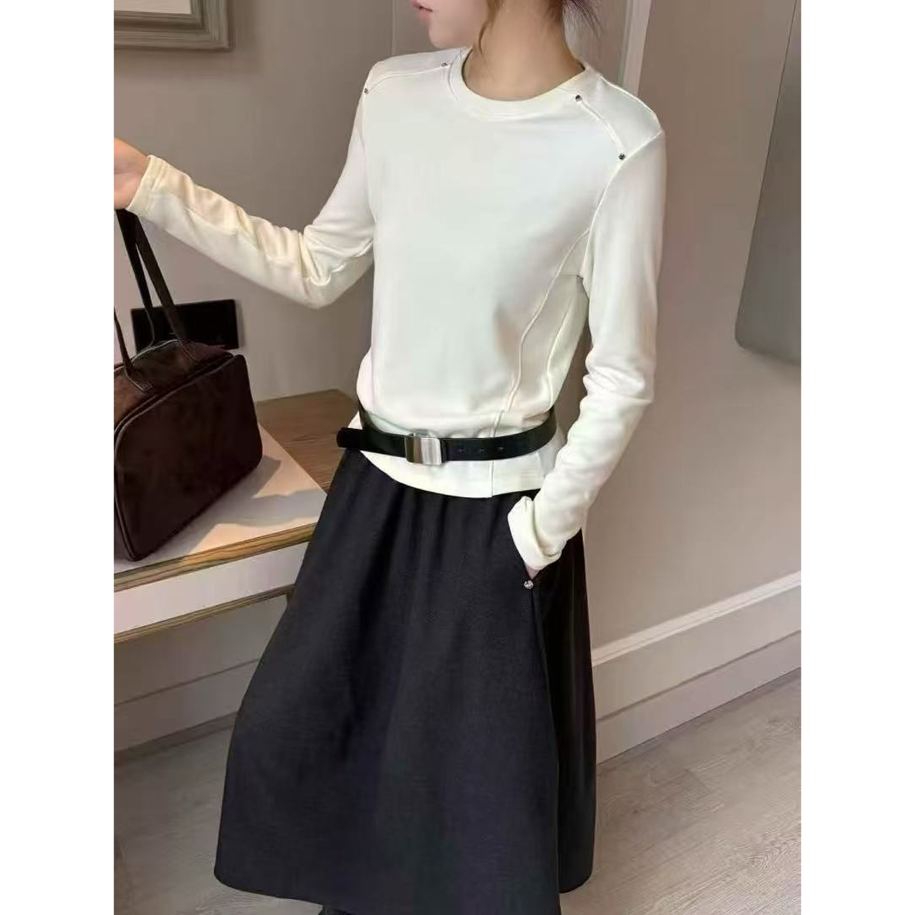 秋冬修身显瘦气质加绒磨毛内搭打底衫女长袖小上衣圆T恤888