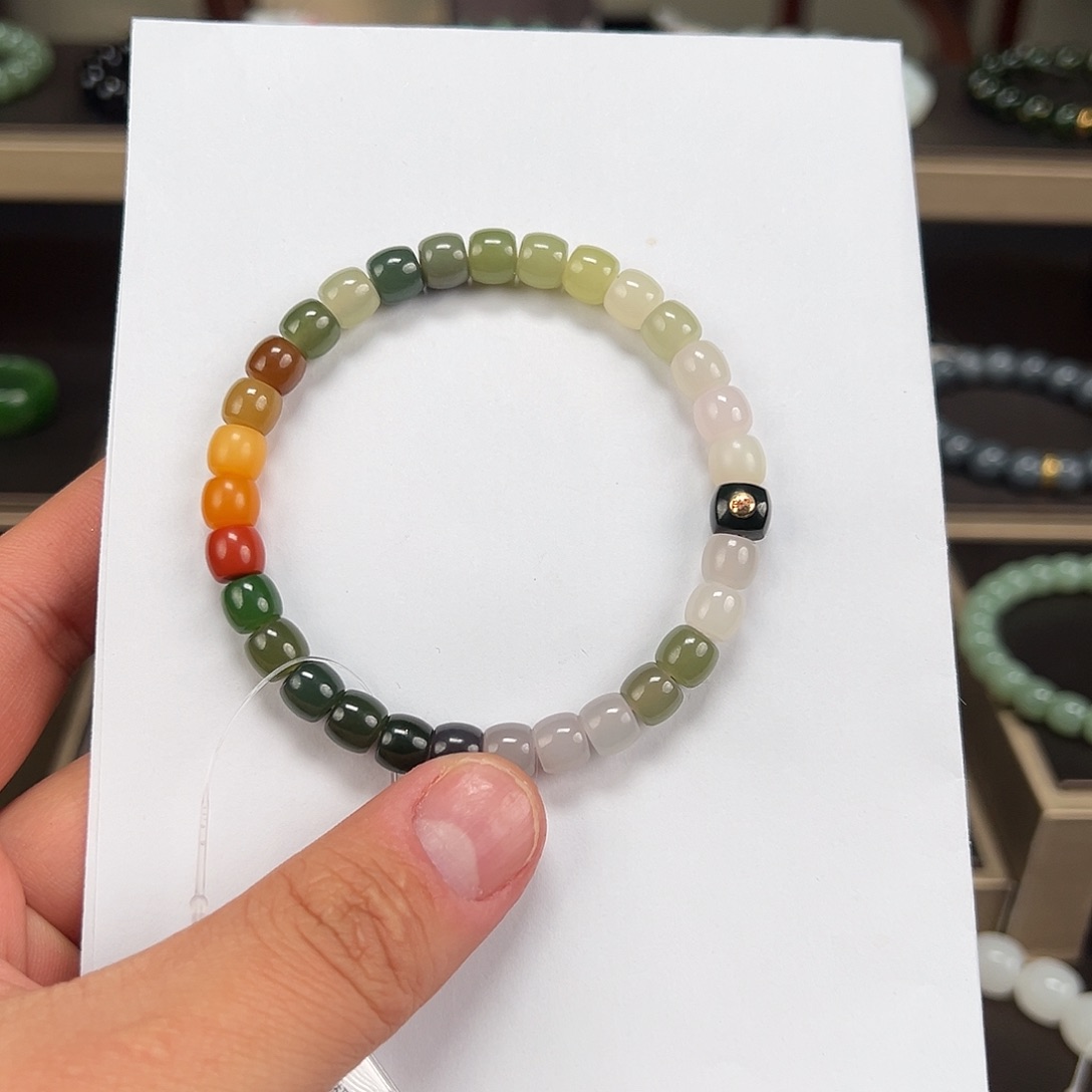 6***1和田玉未镶嵌手链卡7mm