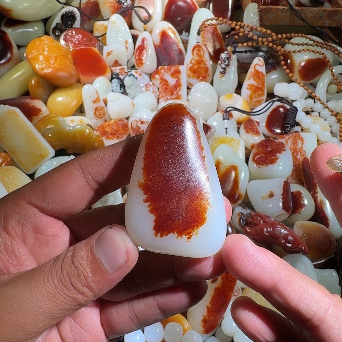 和田玉未镶嵌挂件