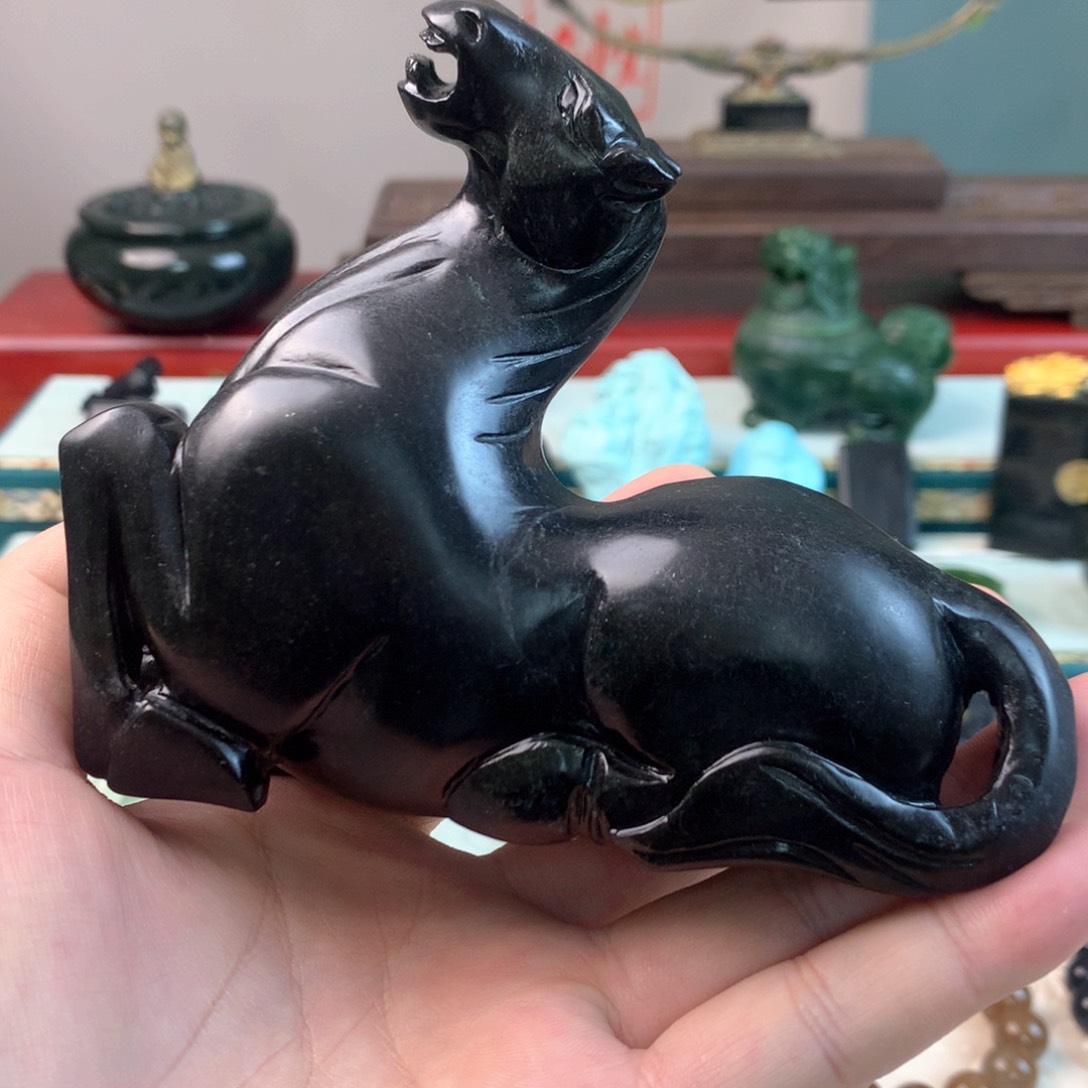 蛇纹石玉500克摆件合金