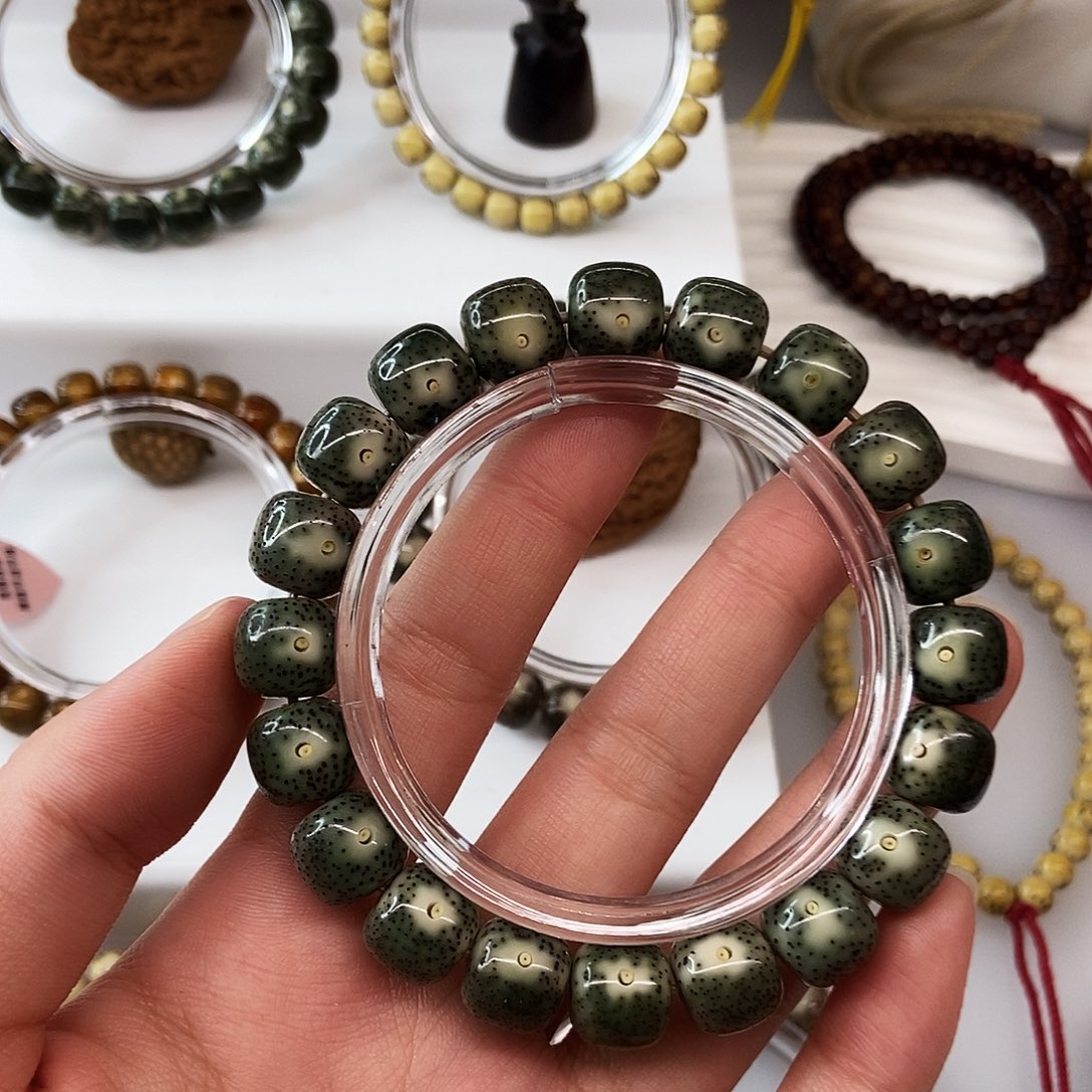 用***9星月菩提手串卡11帝绿大眼黄金瞳m76