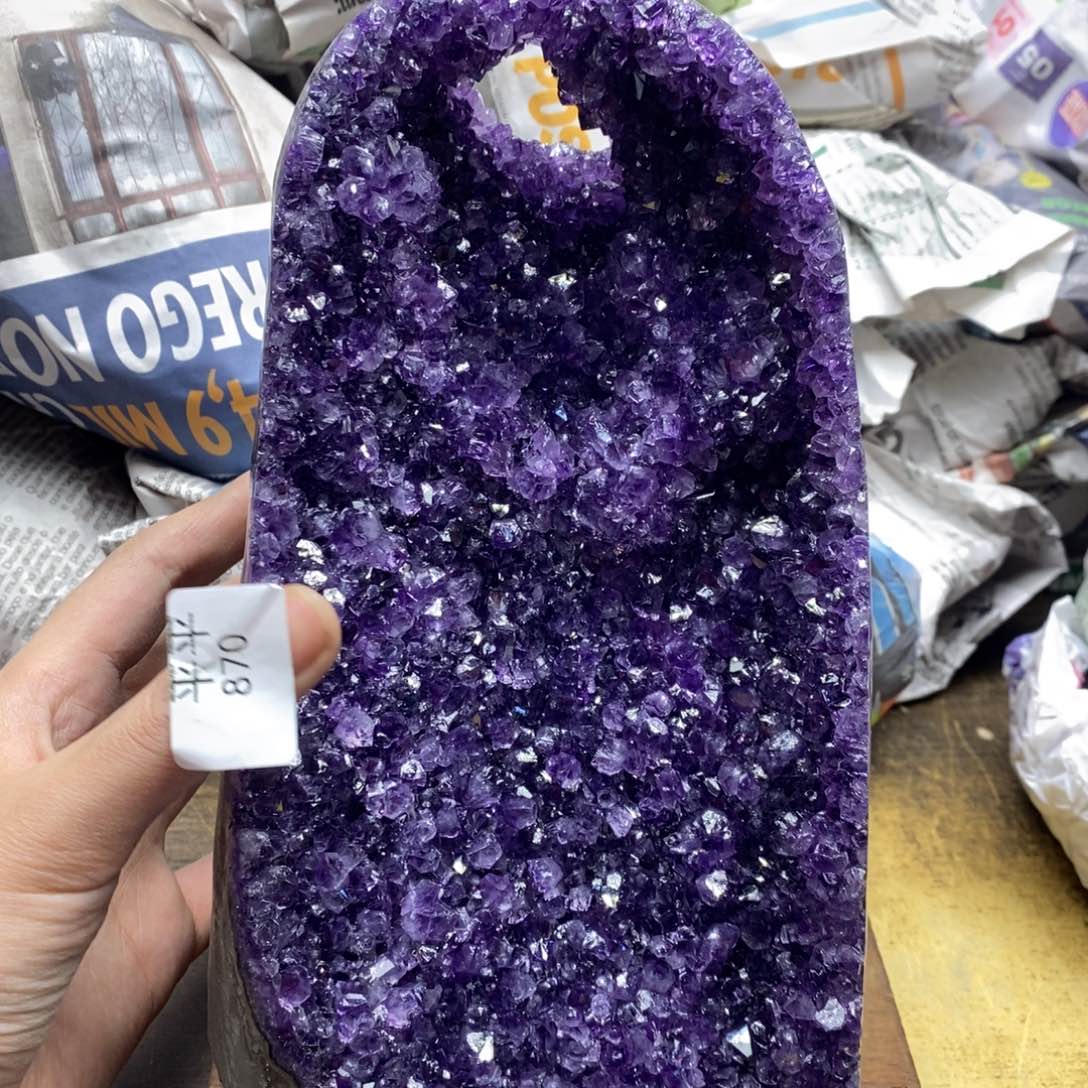 紫晶乌拉圭未镶嵌