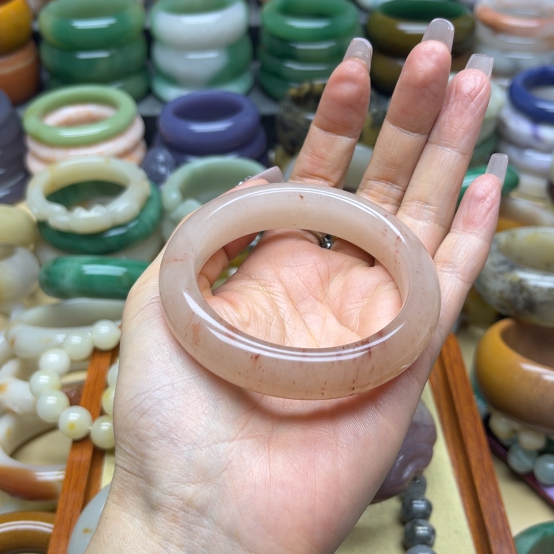 石英质玉手镯未镶嵌不退