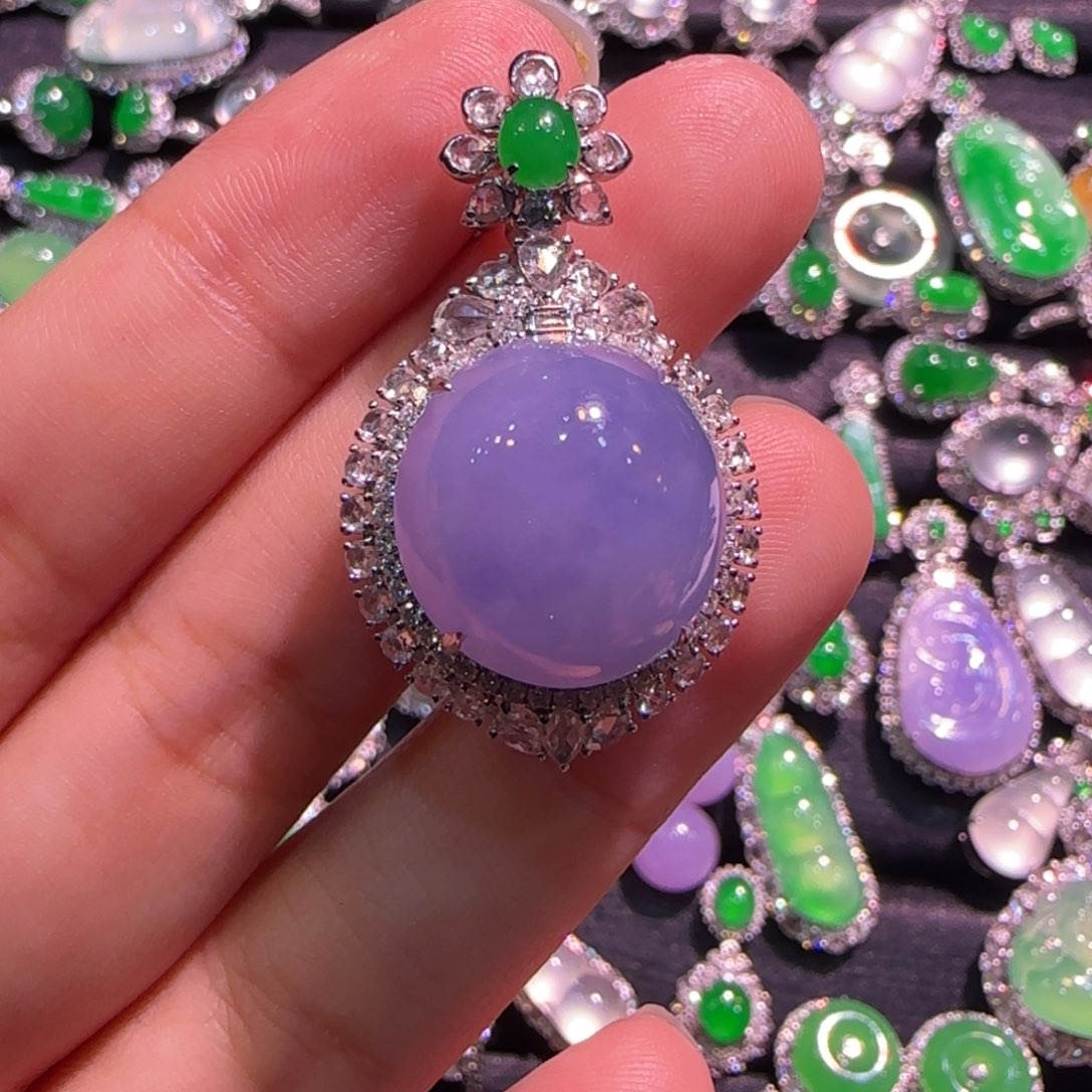 翡翠吊坠(不含链)18K金镶嵌蛋