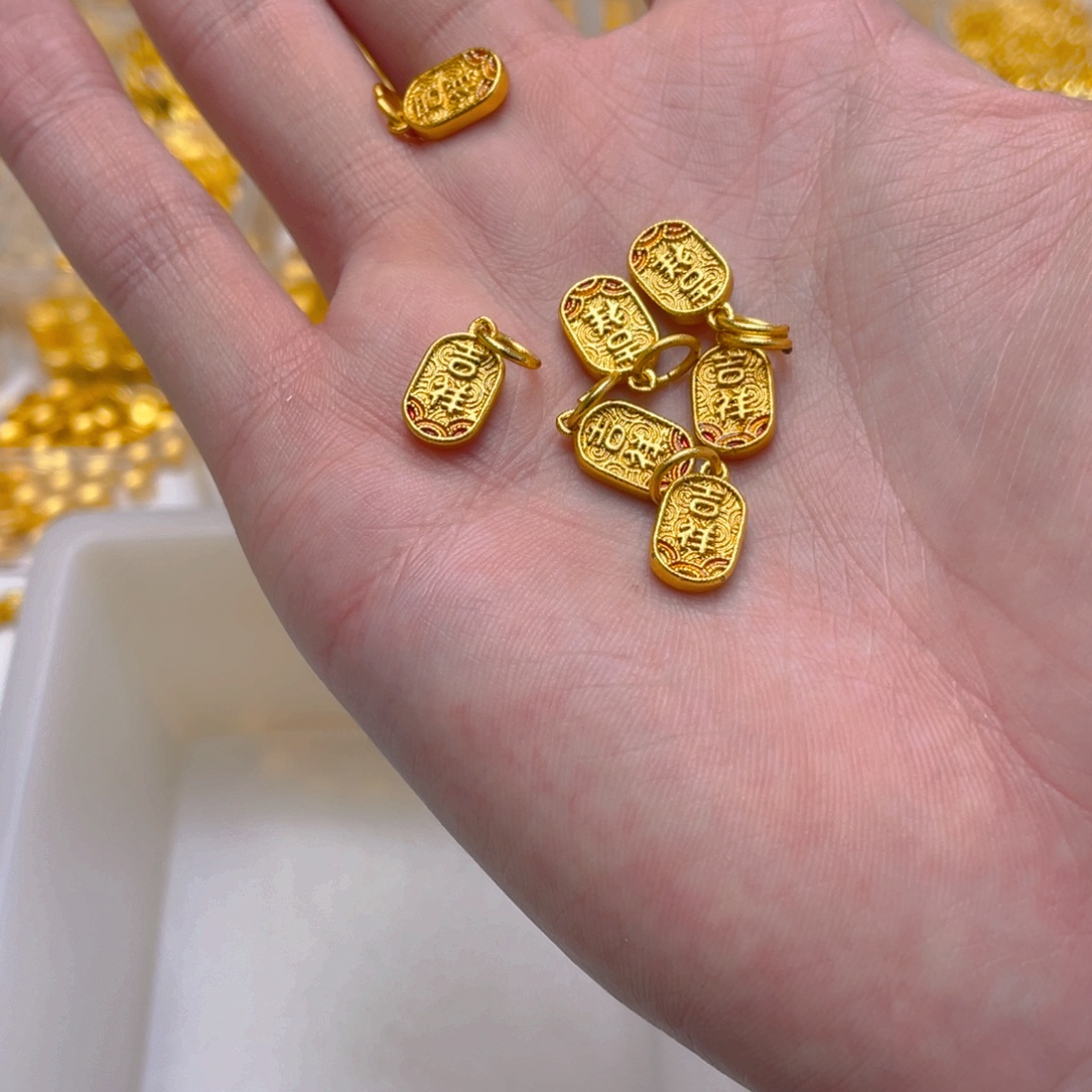 锆石铜合金吉祥牌子1颗