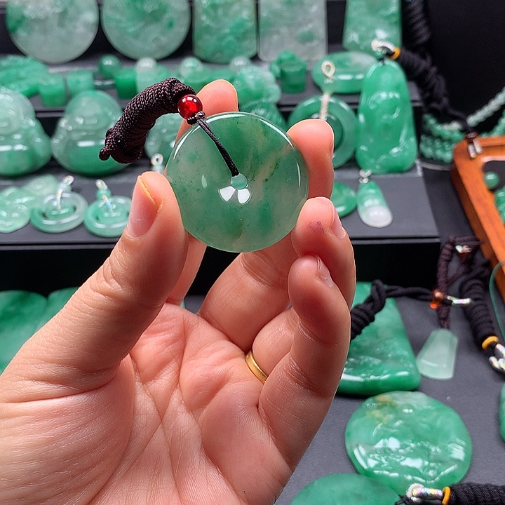 未镶嵌石英质玉珠宝半成品