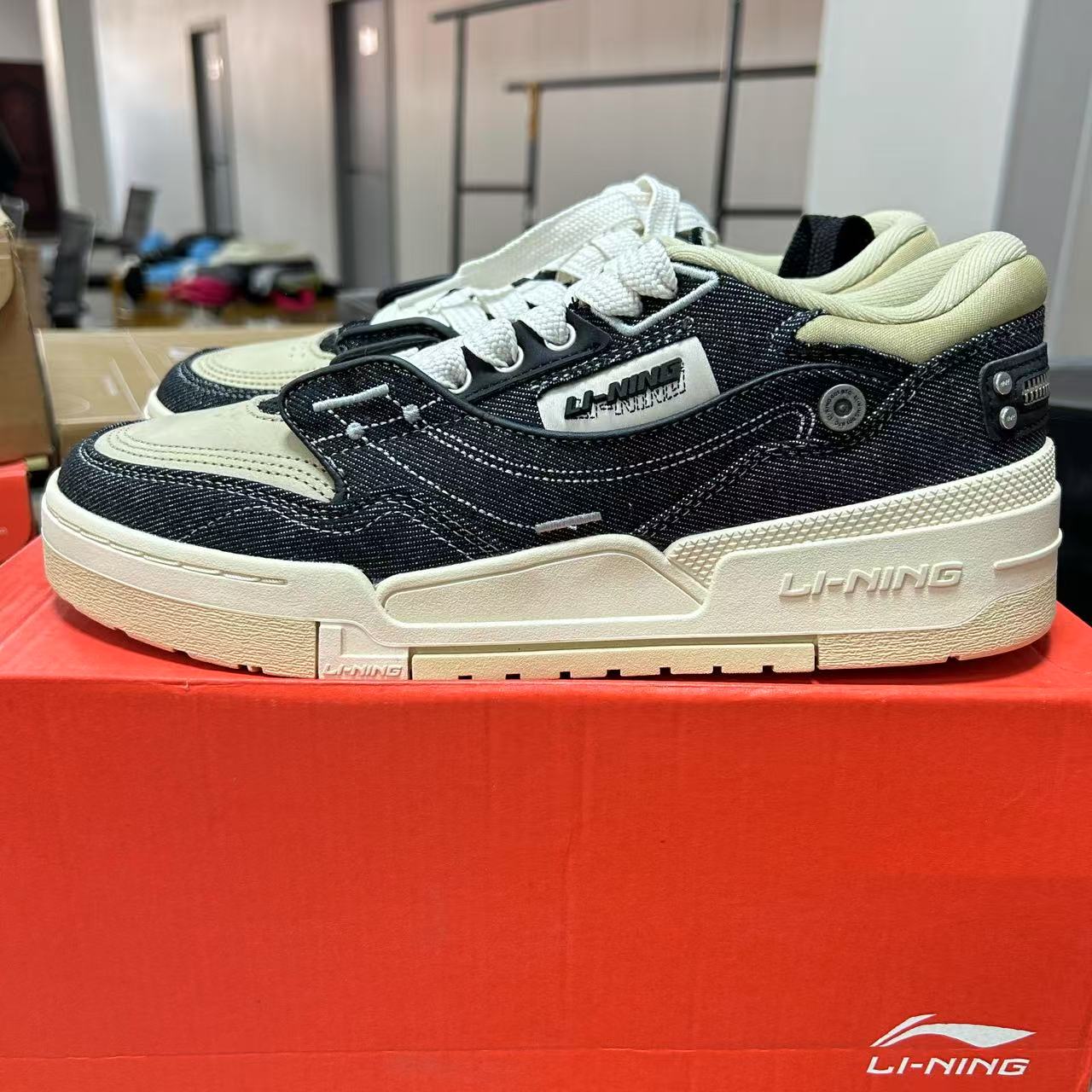 《B品以直播展示为准》色差(X2076）李宁男子运动鞋AGCT219-1