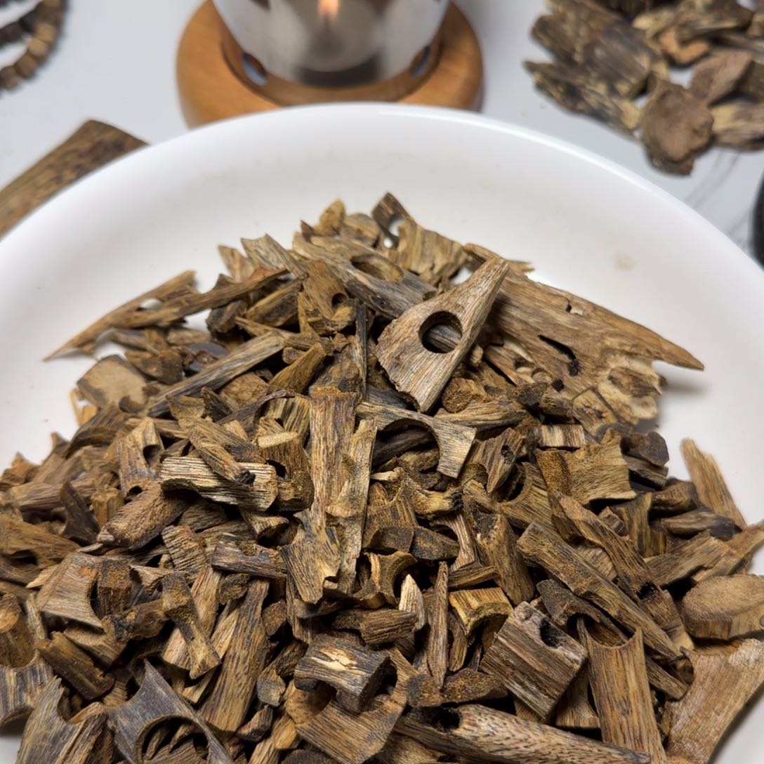 木奇楠车珠大料100克。