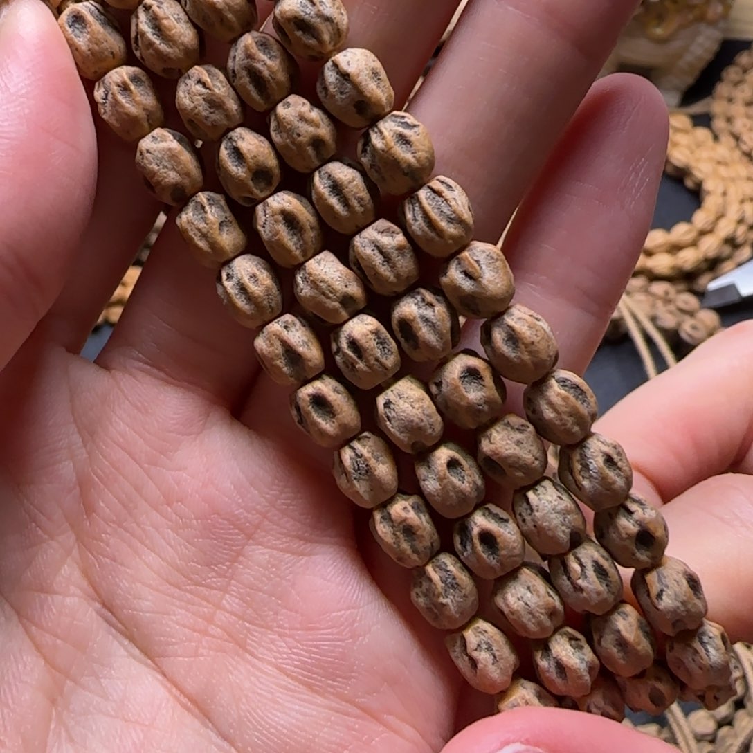 强***@柏香籽/百香籽吊坠