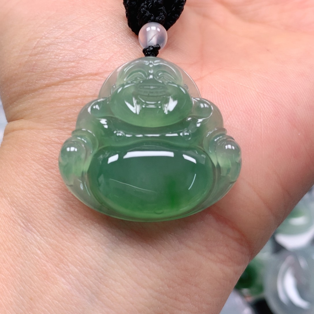 翡翠颈饰未镶嵌天然翡翠