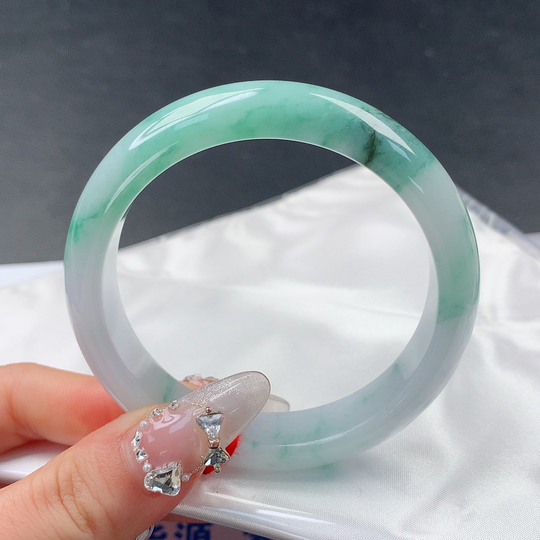 翡翠手镯未镶嵌0063正56