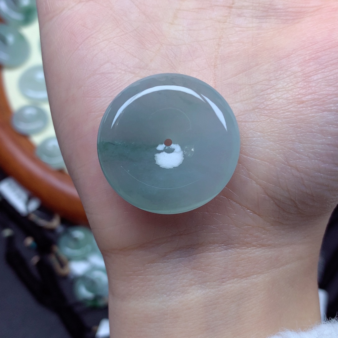 翡翠未镶嵌颈饰吊坠29.1/6.5mm