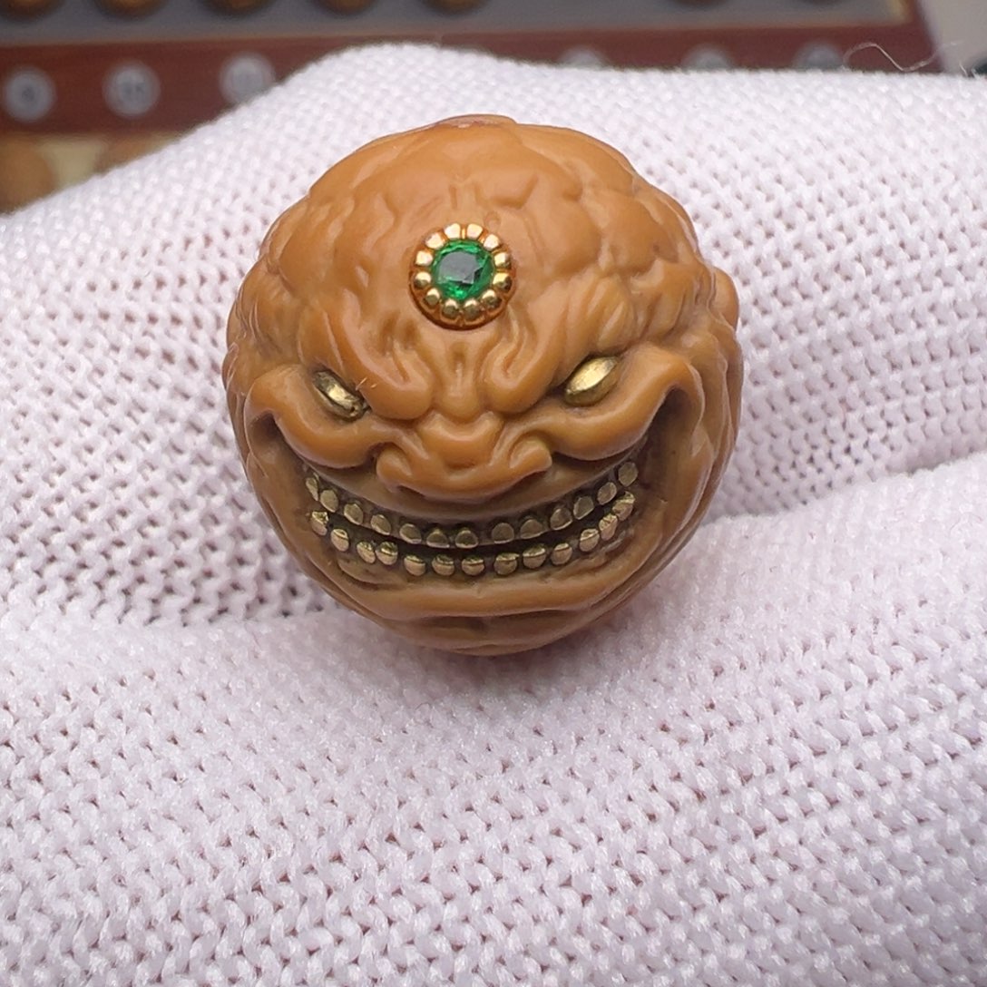 吊坠猴头核桃18左右猴头核桃镶嵌天目大牙恶僧全品