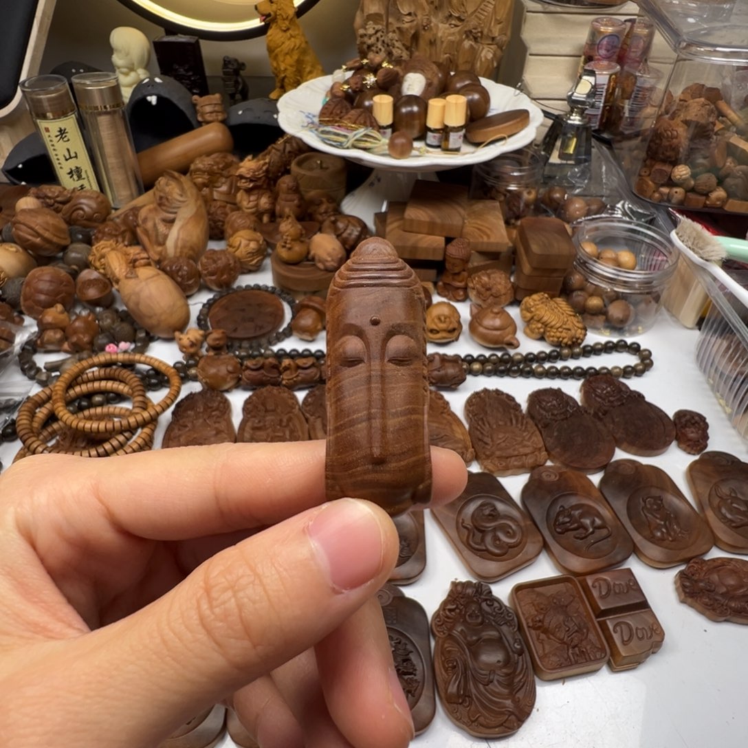 檀香木长脸佛老山檀