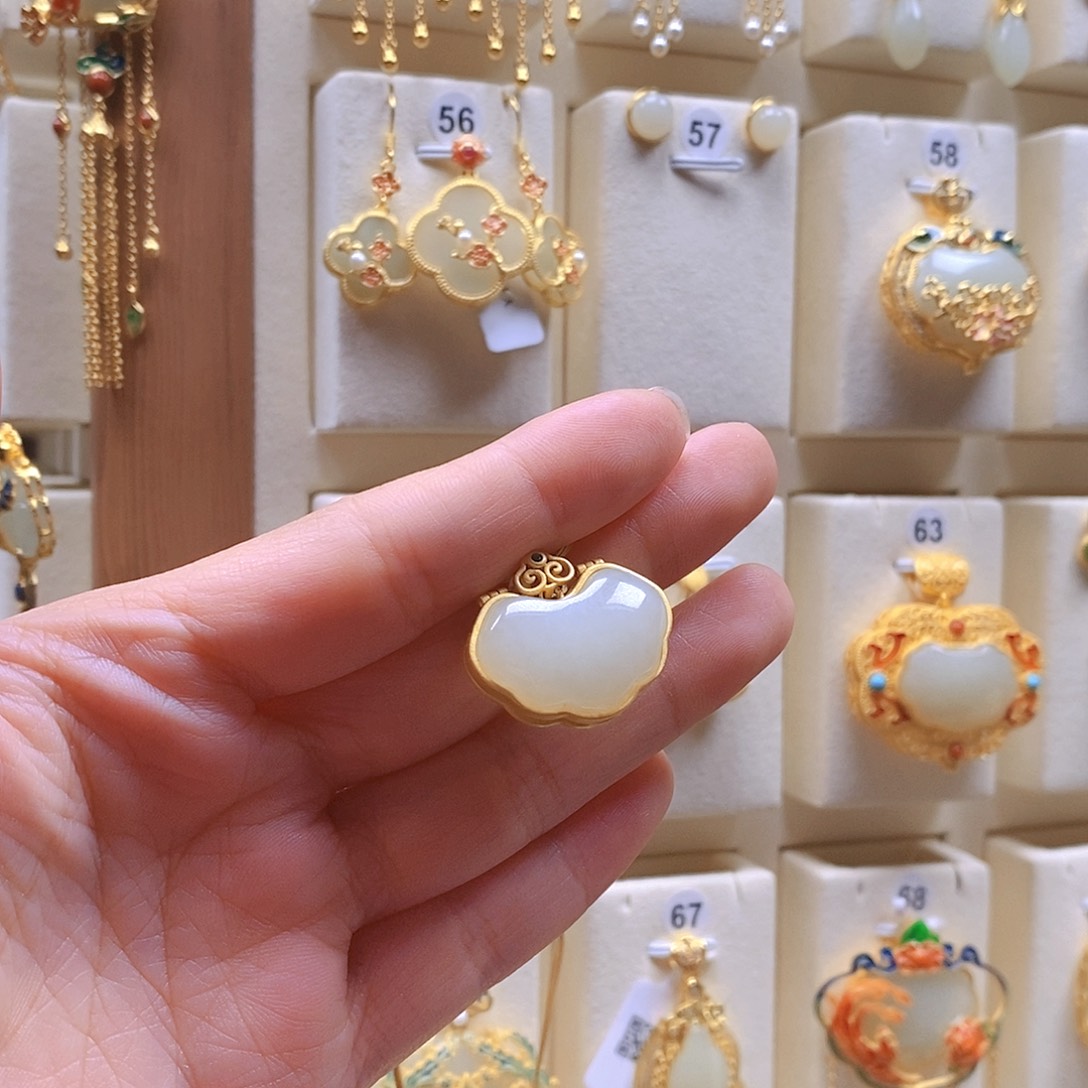 和田玉颈饰银S925镶嵌