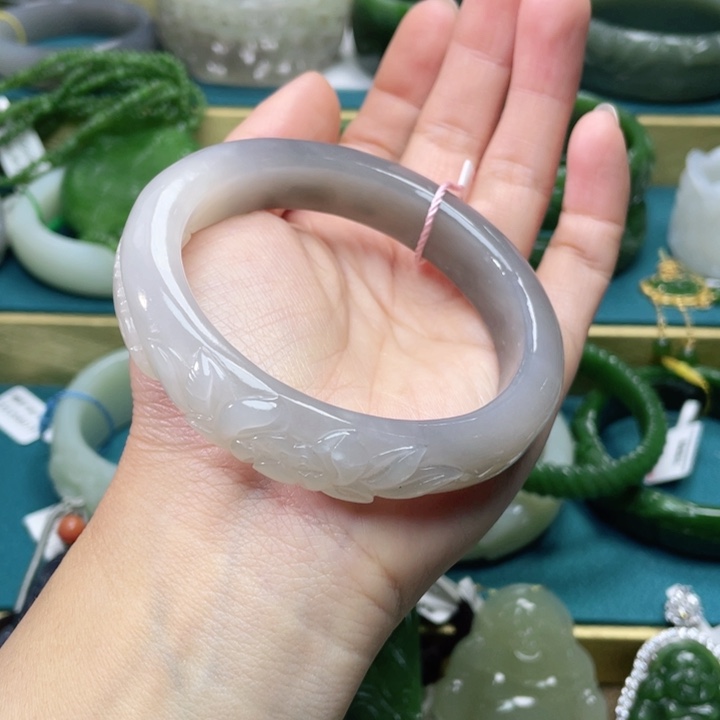 和田玉手镯60+圈口 编号24未镶嵌