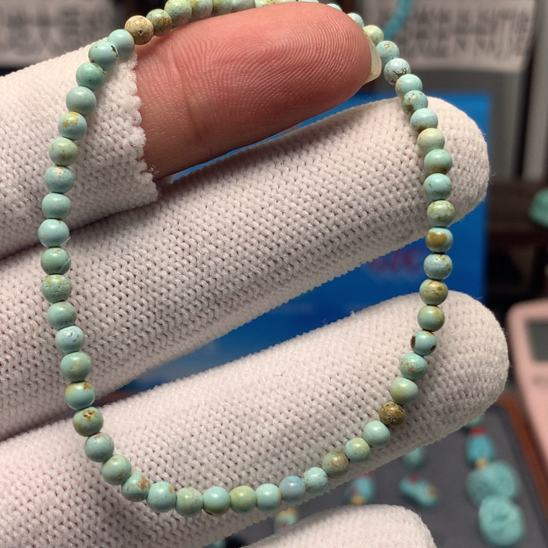 绿松石未镶嵌挂件