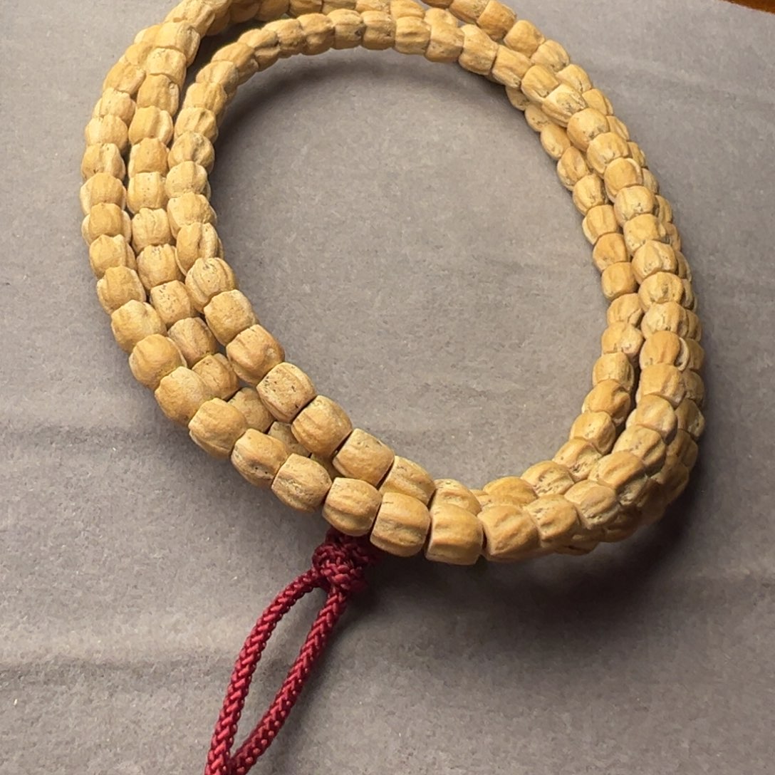 柏香籽/百香籽手串?****e