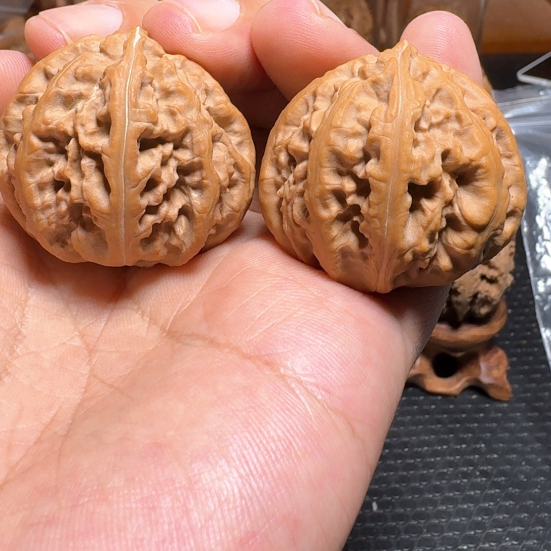 文玩核桃把件磨盘
