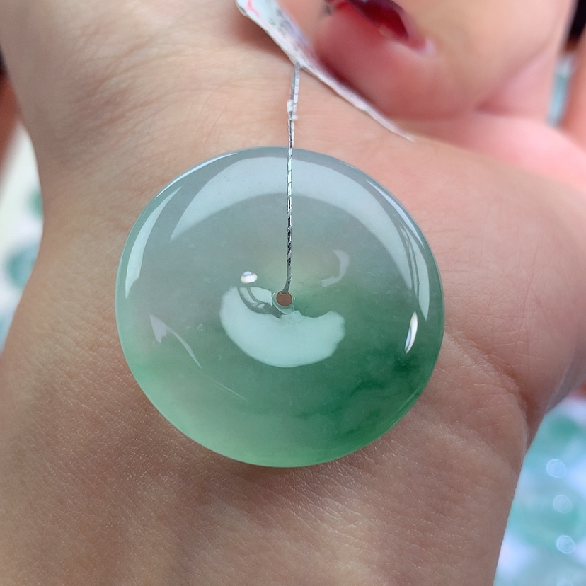 【闪购商品】翡翠吊坠(不含链)未镶嵌