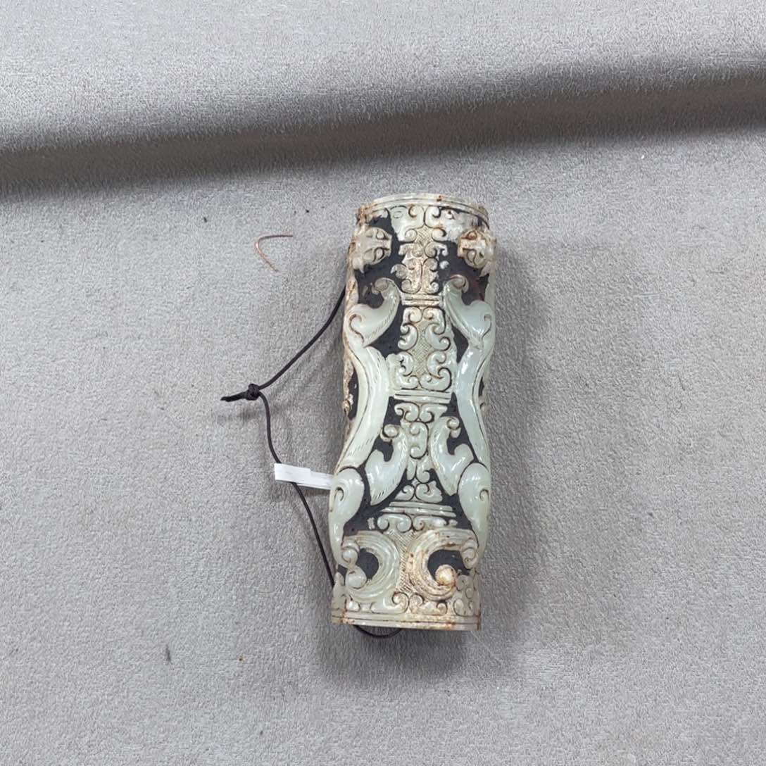 和田玉（糖玉）颈饰未镶嵌一**伴