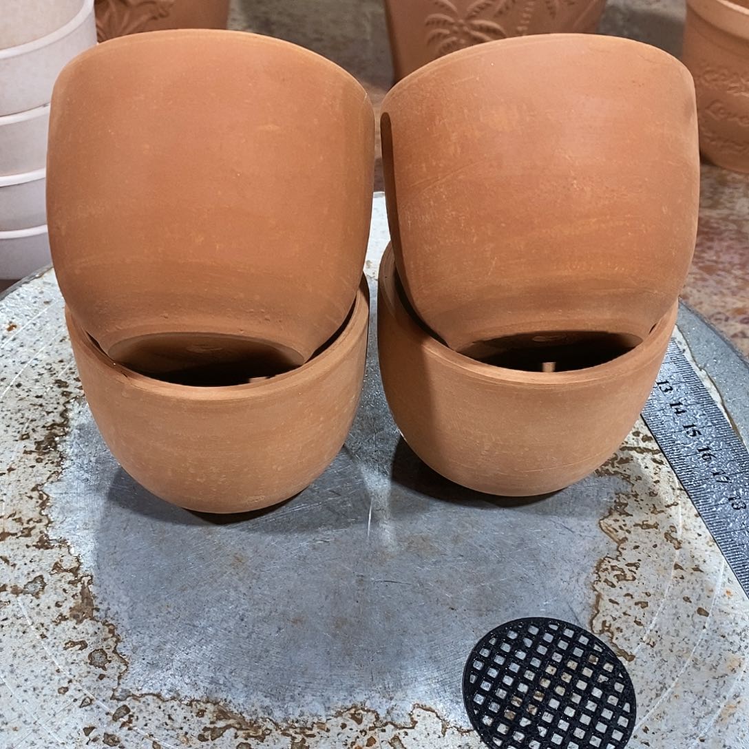 瑕疵红陶杯子8×7-4    