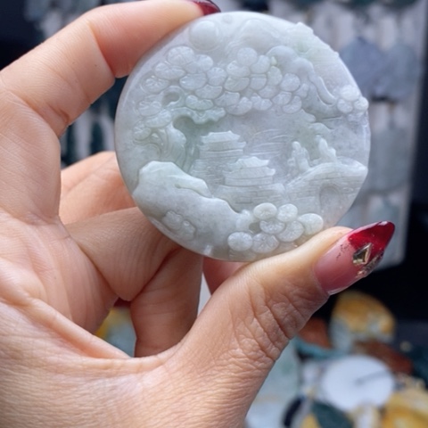 翡翠颈饰未镶嵌翡翠