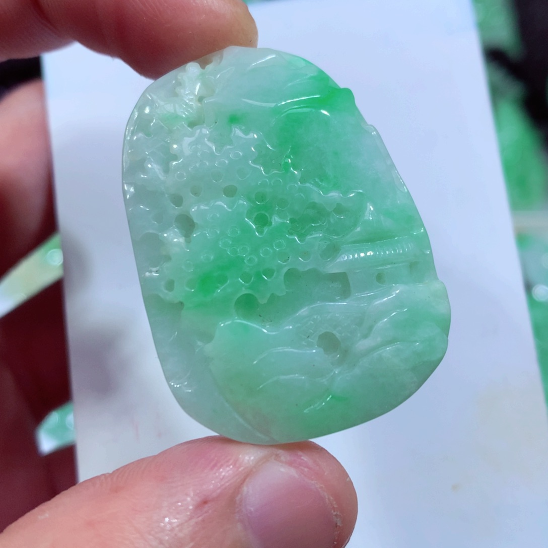 翡翠颈饰未镶嵌缅甸翡翠