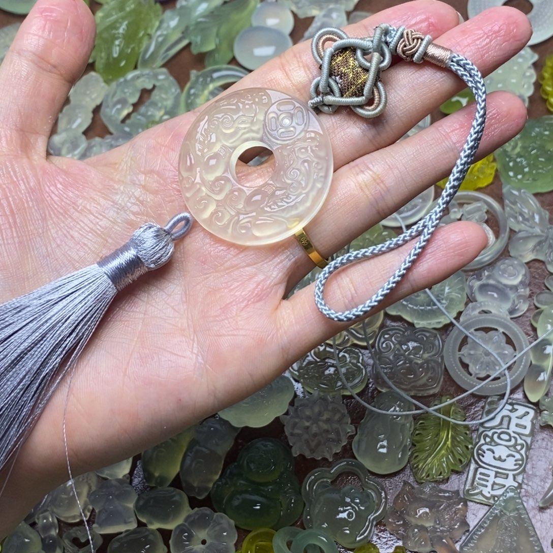 蛇纹石玉合金项链