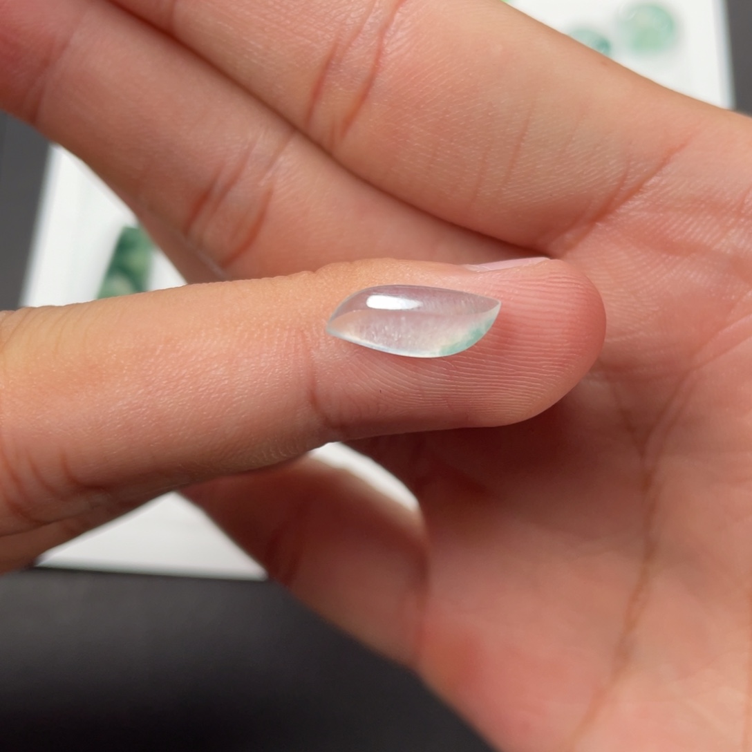 翡翠未镶嵌挂件翡翠