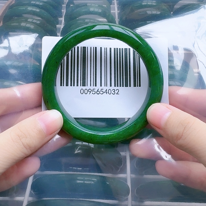 和田玉（碧玉）手镯未镶嵌5455微瑕