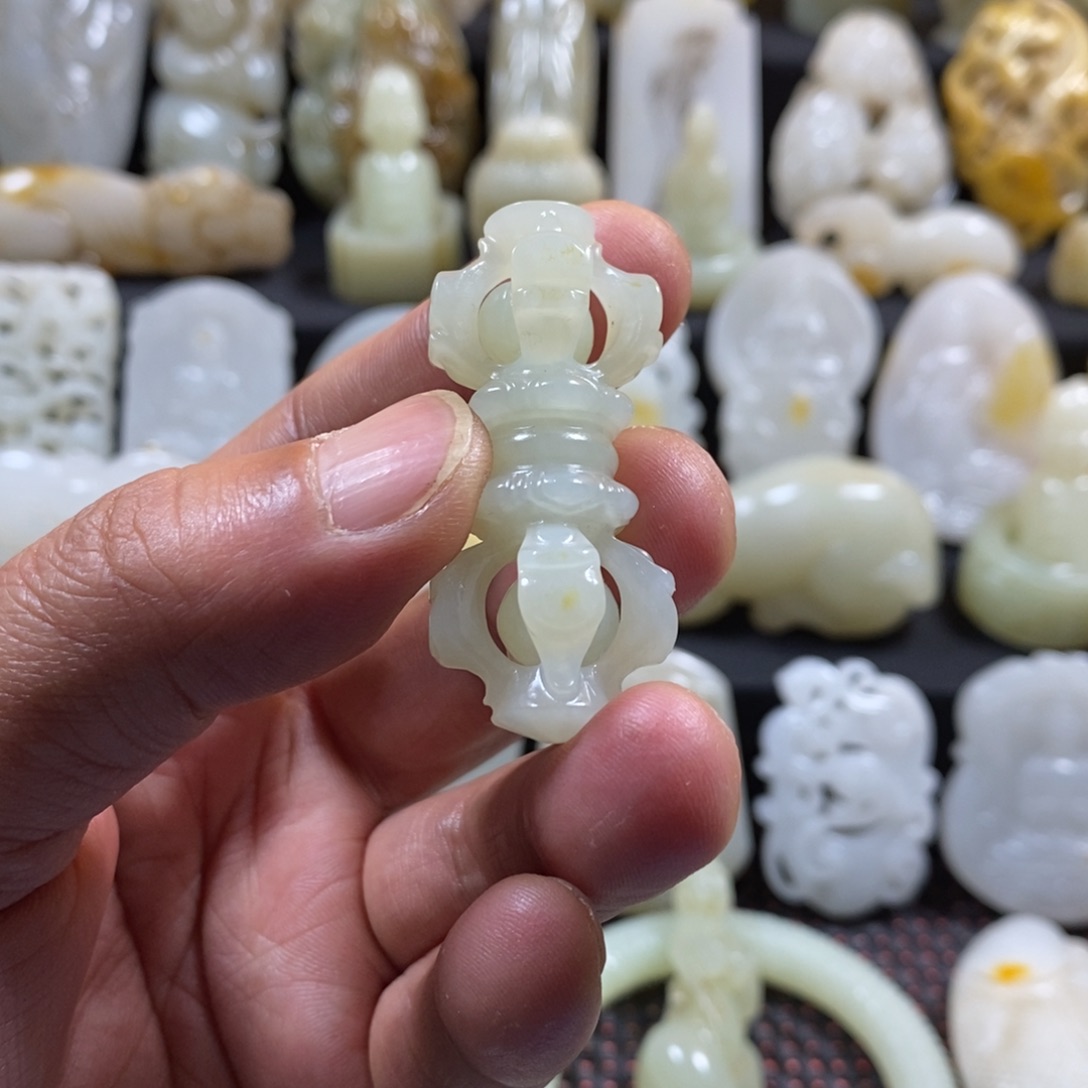 和田玉颈饰未镶嵌宛*