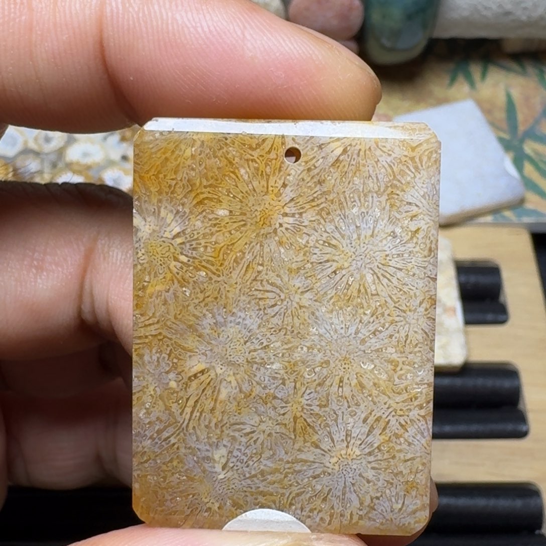 硅化玉纯天然色有机玉石保真色未镶嵌