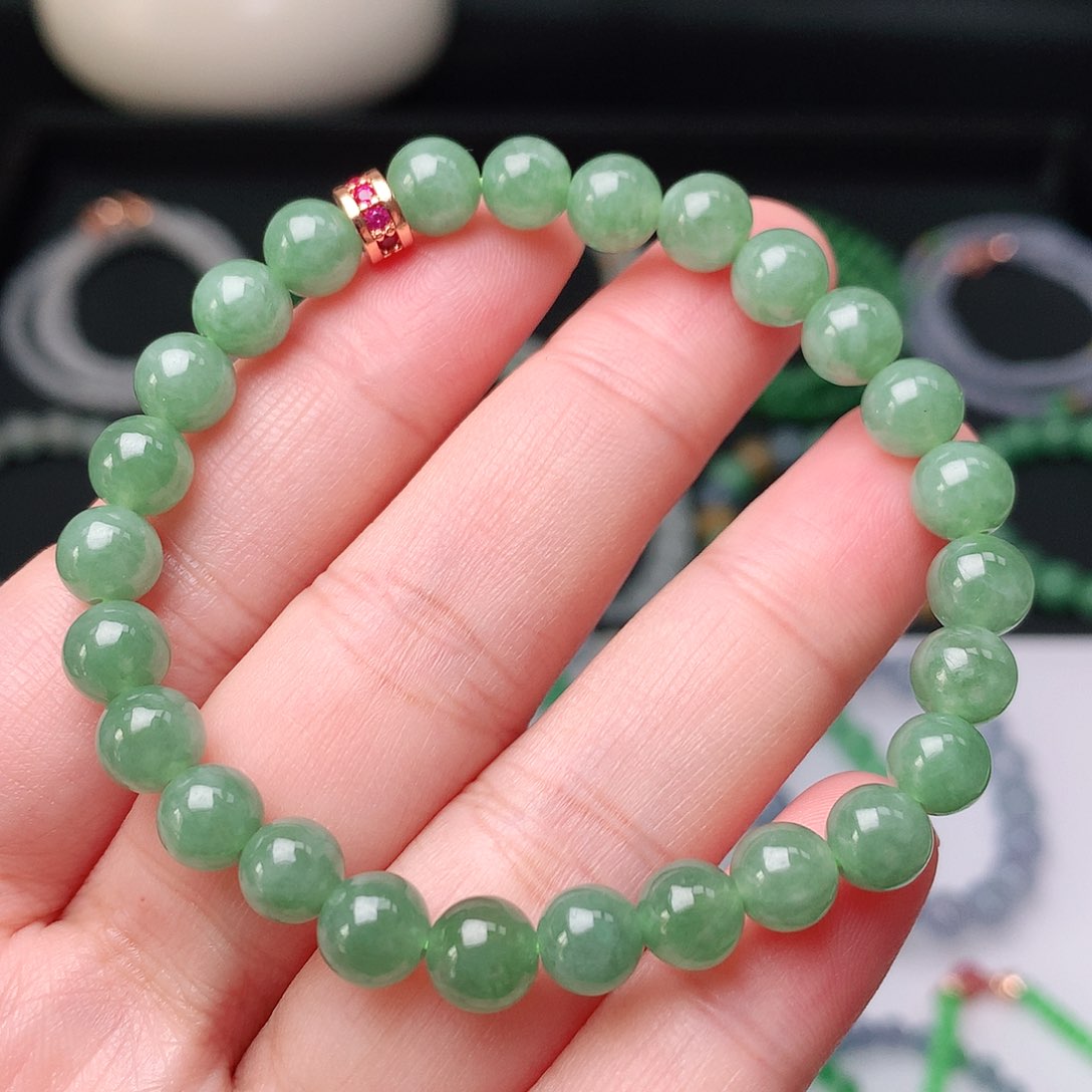 翡翠手链未镶嵌翡翠