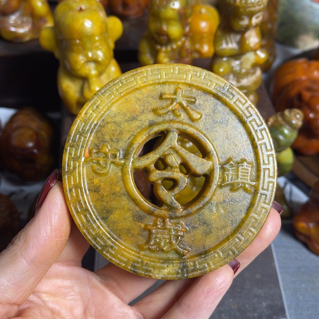 蛇纹石玉合金颈饰