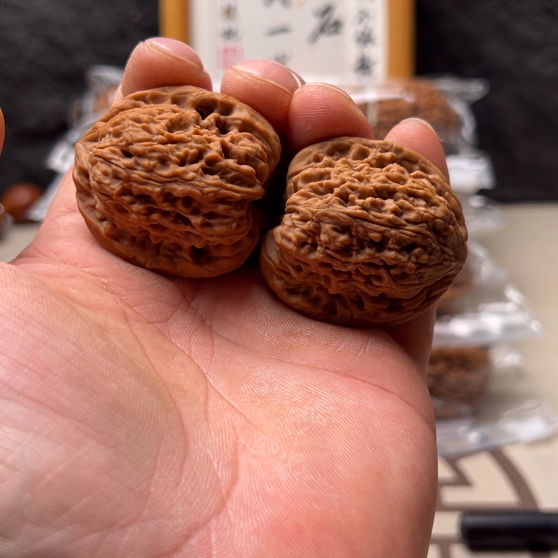 东***啊文玩核桃把件南疆38.5色差