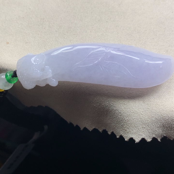 翡翠颈饰未镶嵌吊坠