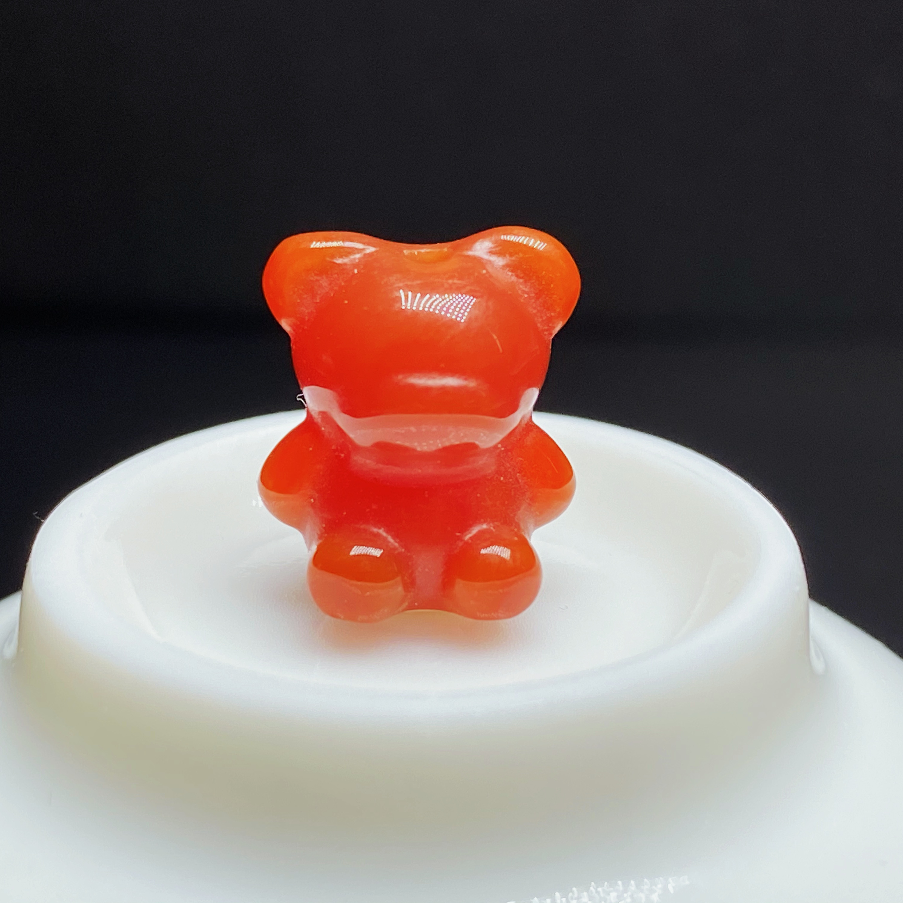 保山满肉柿子红南红玛瑙手串配饰雕刻时尚暴力熊吊坠diy挂件配饰