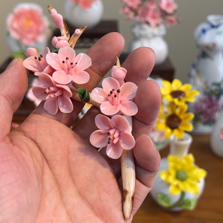 手工精致陶瓷摆件