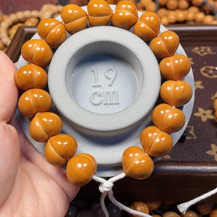 木微瑕屁桃17➕。      