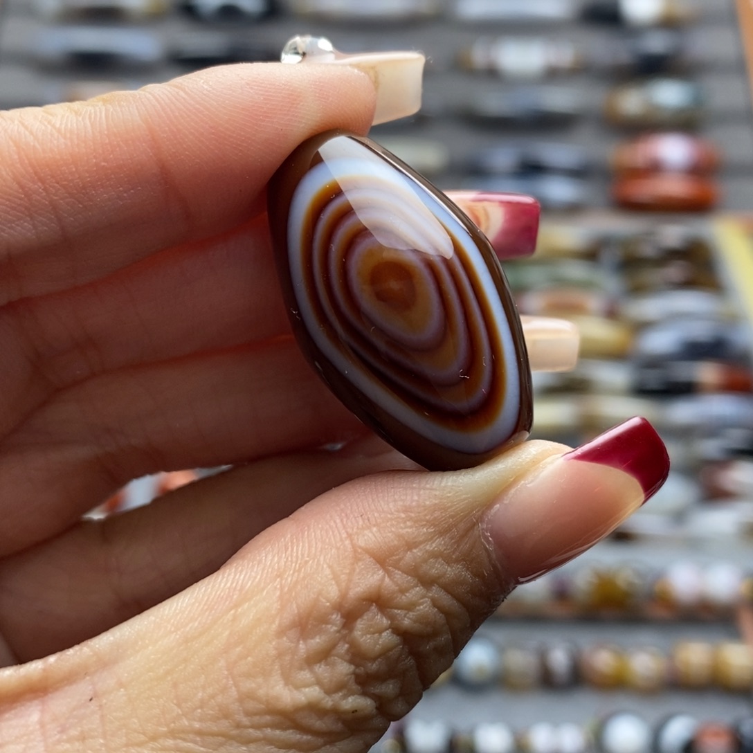 玛瑙/玉髓颈饰未镶嵌