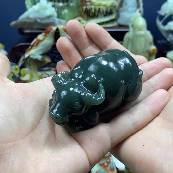 未镶嵌和田玉挂件炽**晖