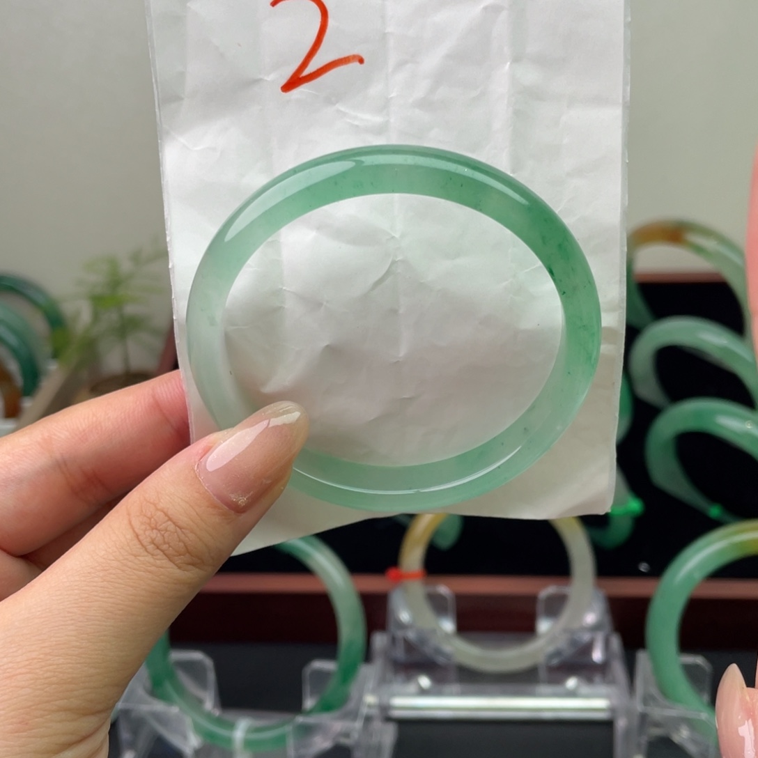 石英质玉（非洲翠）未镶嵌手镯2-56.5