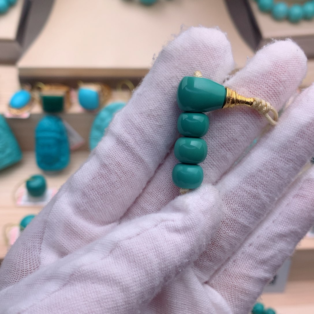 绿松石珠宝奇石18K金镶嵌